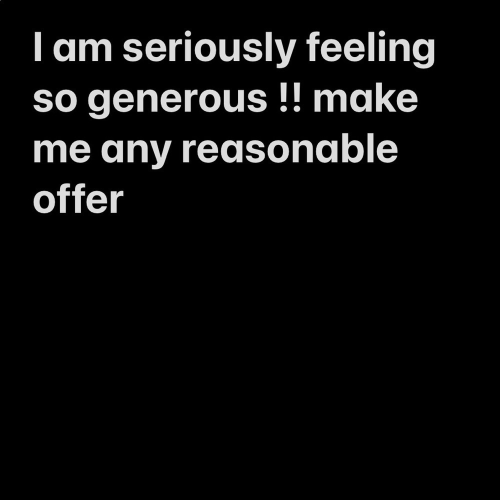 Clearing everything out. Shoot me offers (: